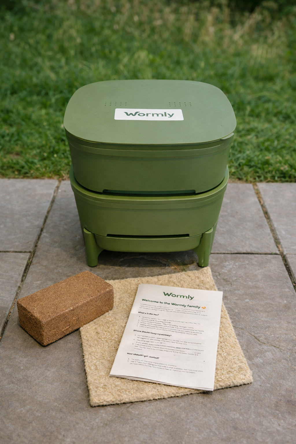 The Wormly Wormery #1